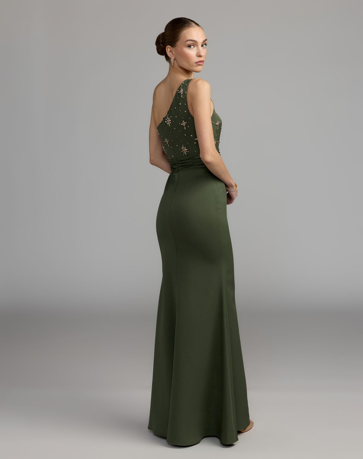 Mac Duggal Forest Green Embellished One Shoulder Crepe Gown With Bow