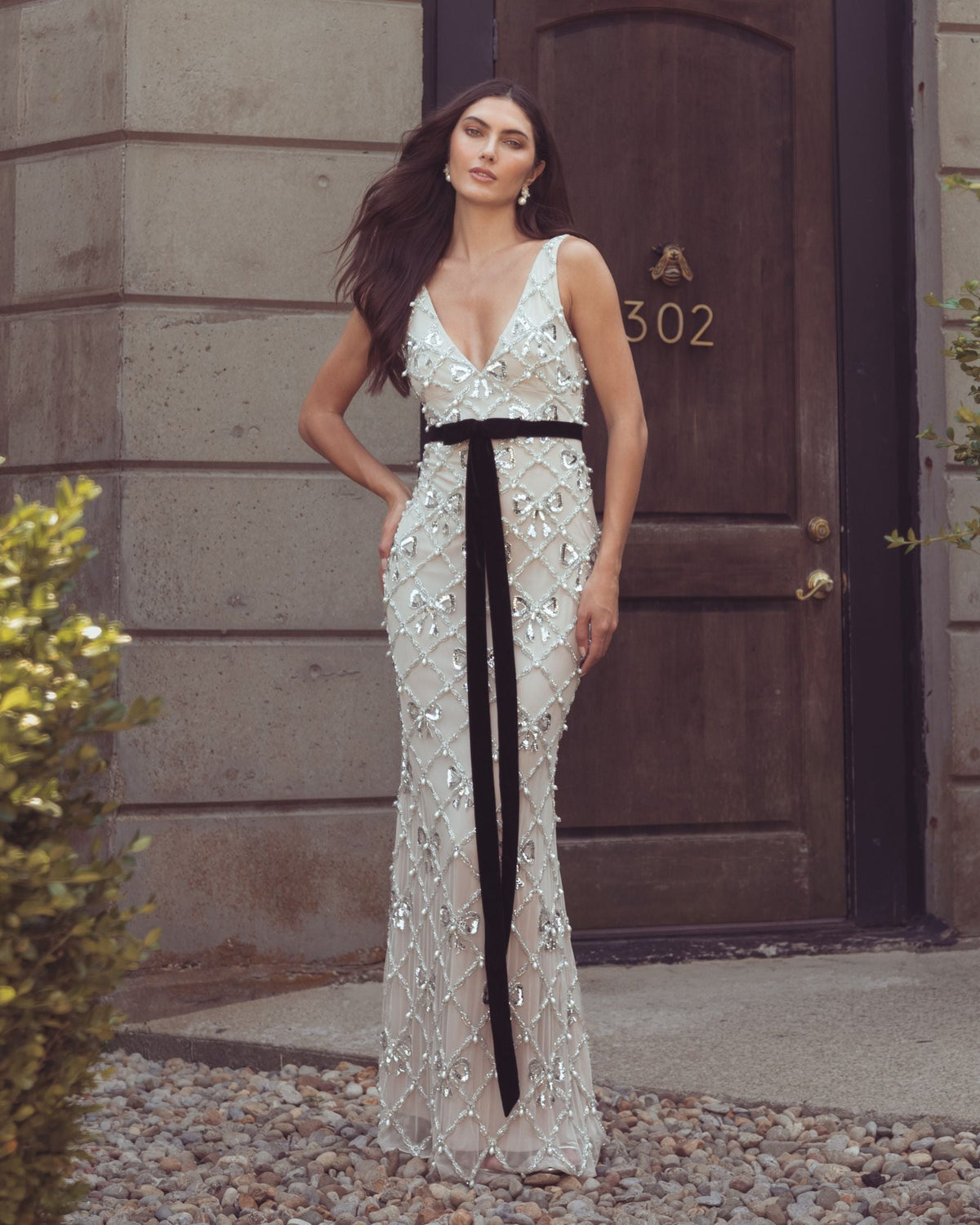 Mac Duggal Beige Beaded Bow Sleeveless V-Neck Gown