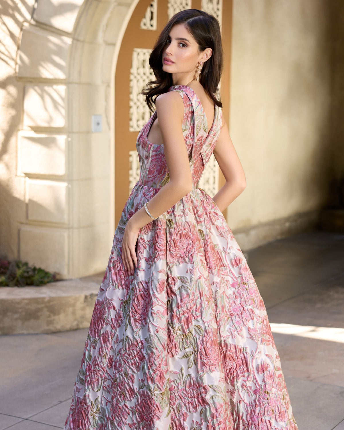 Mac Duggal Pink Sleeveless Brocade V-Back Ball Gown