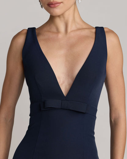 Mac Duggal Petite Navy Crepe V-Neck Mermaid Gown With Bow