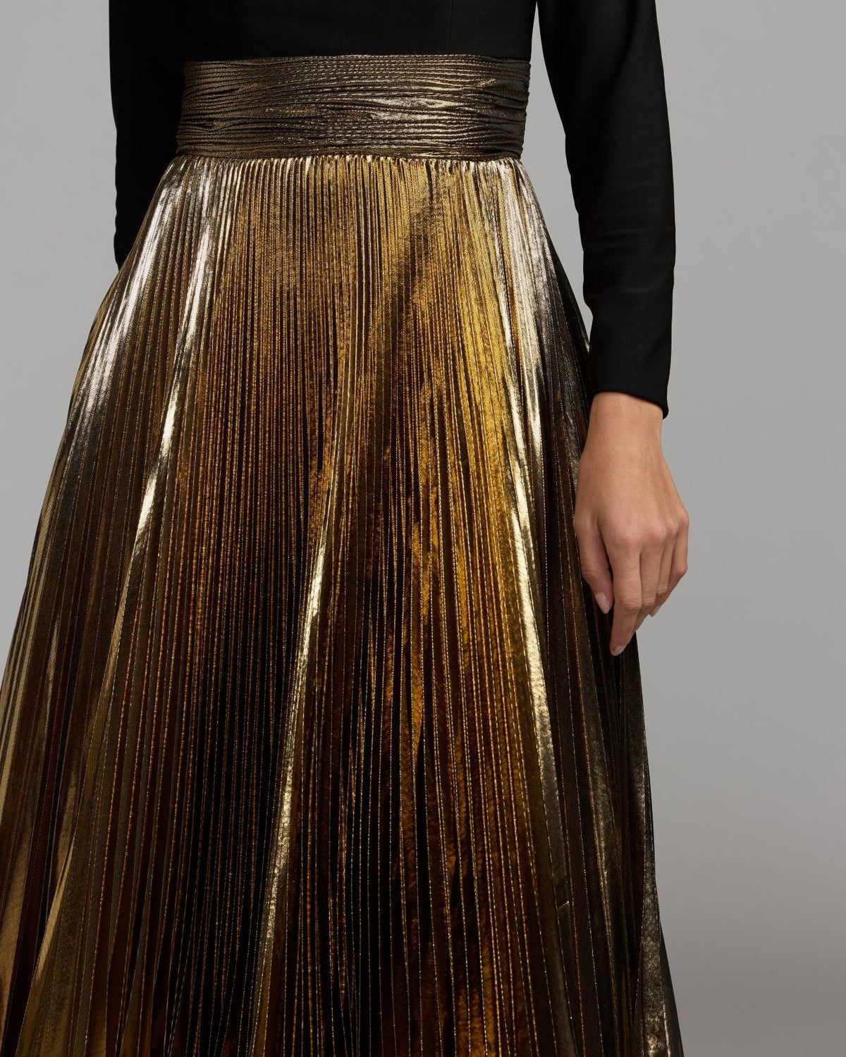 Mac Duggal Black Gold Long Sleeve Pleated Midi Dress