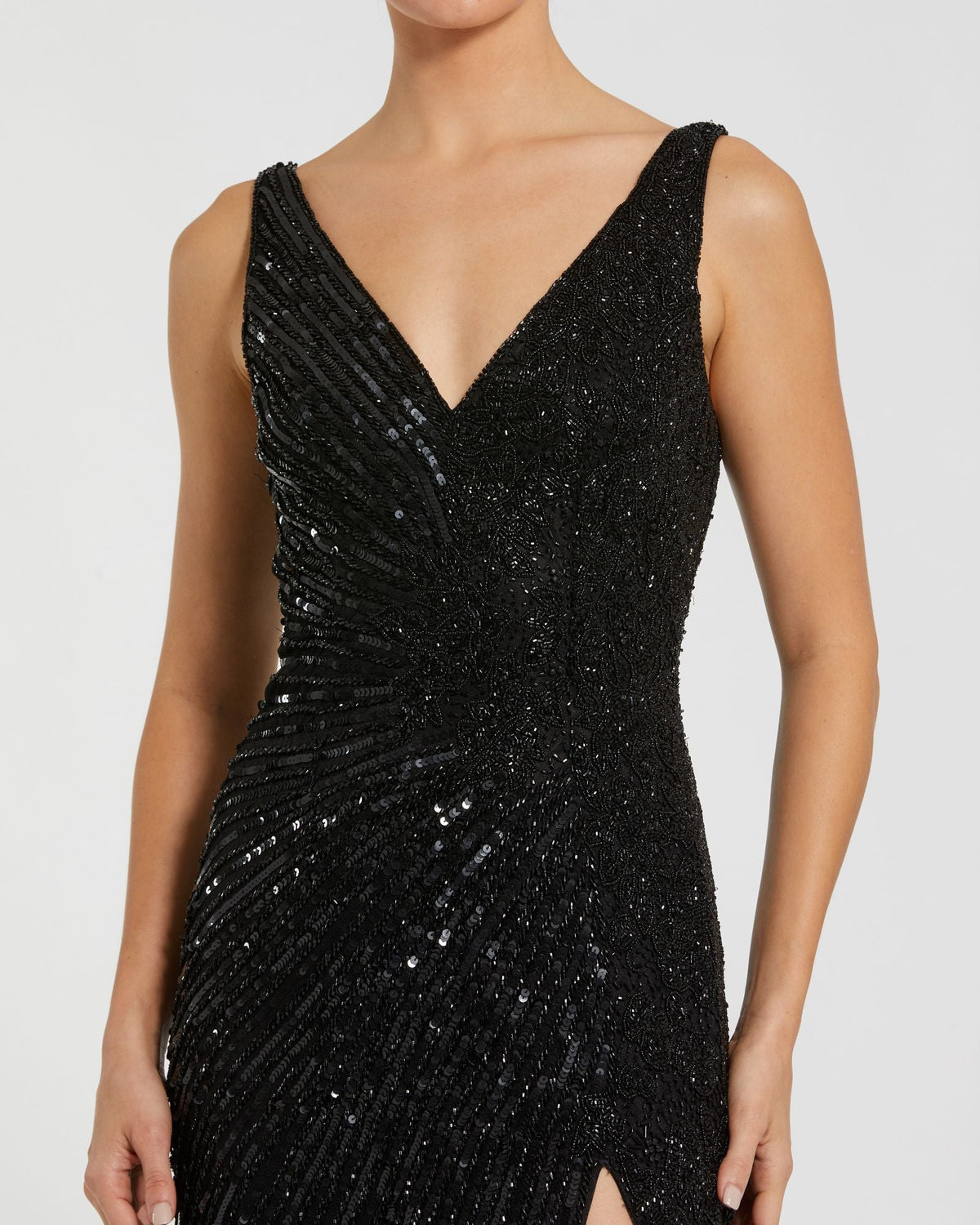 Mac Duggal Black Beaded Floral Sleeveless Gown