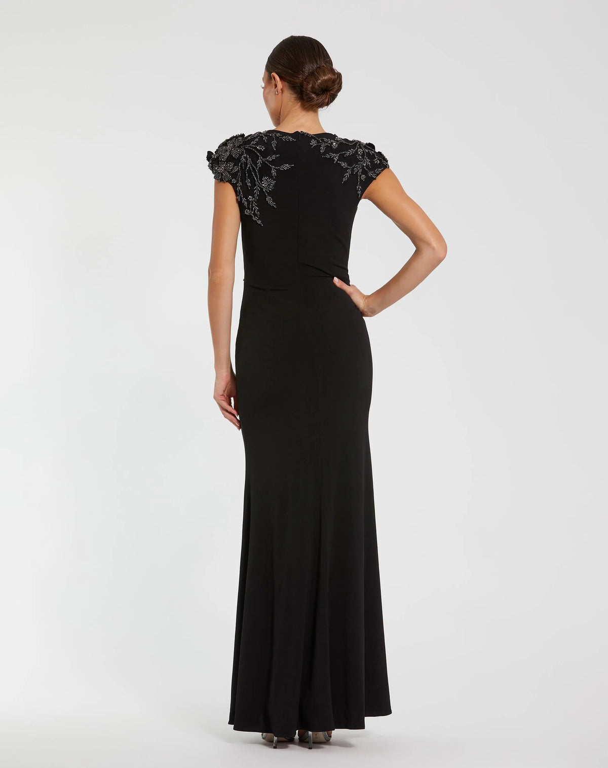 Mac Duggal Black Cap Sleeve Jersey Column Gown With Beaded Flowers
