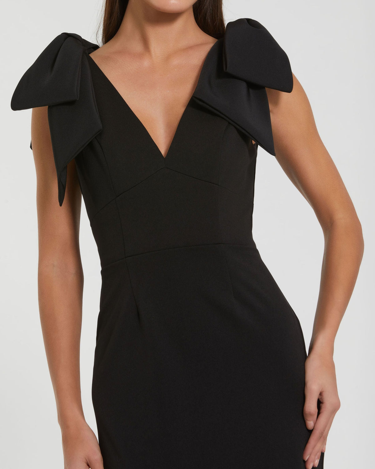 Mac Duggal Petite Black Sleeveless Crepe Midi Dress With Bow Straps