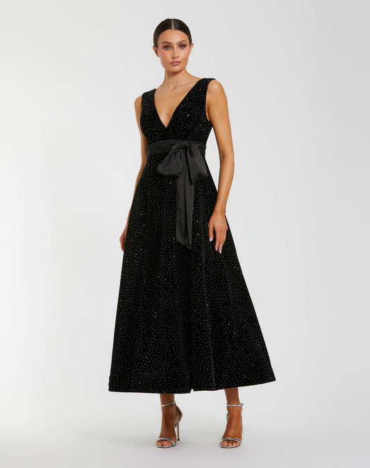Mac Duggal Black Embellished Velvet Midi Dress With Bow