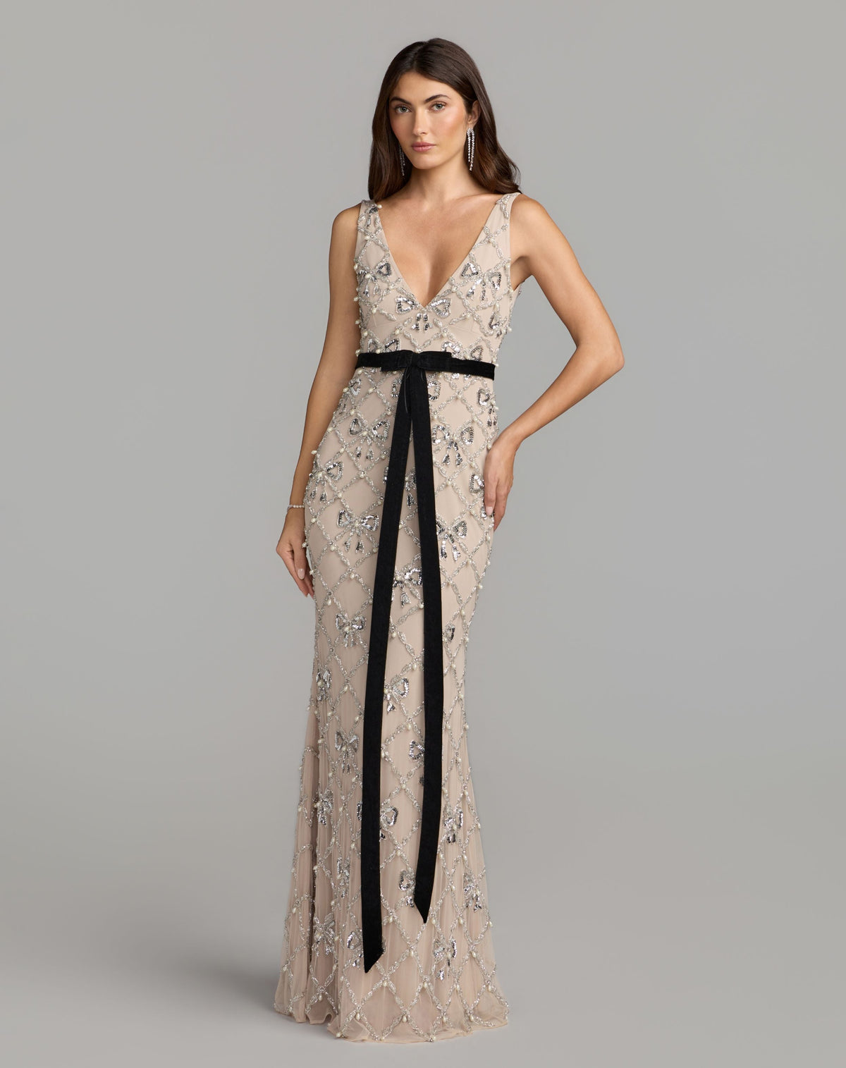 Mac Duggal Beige Beaded Bow Sleeveless V-Neck Gown