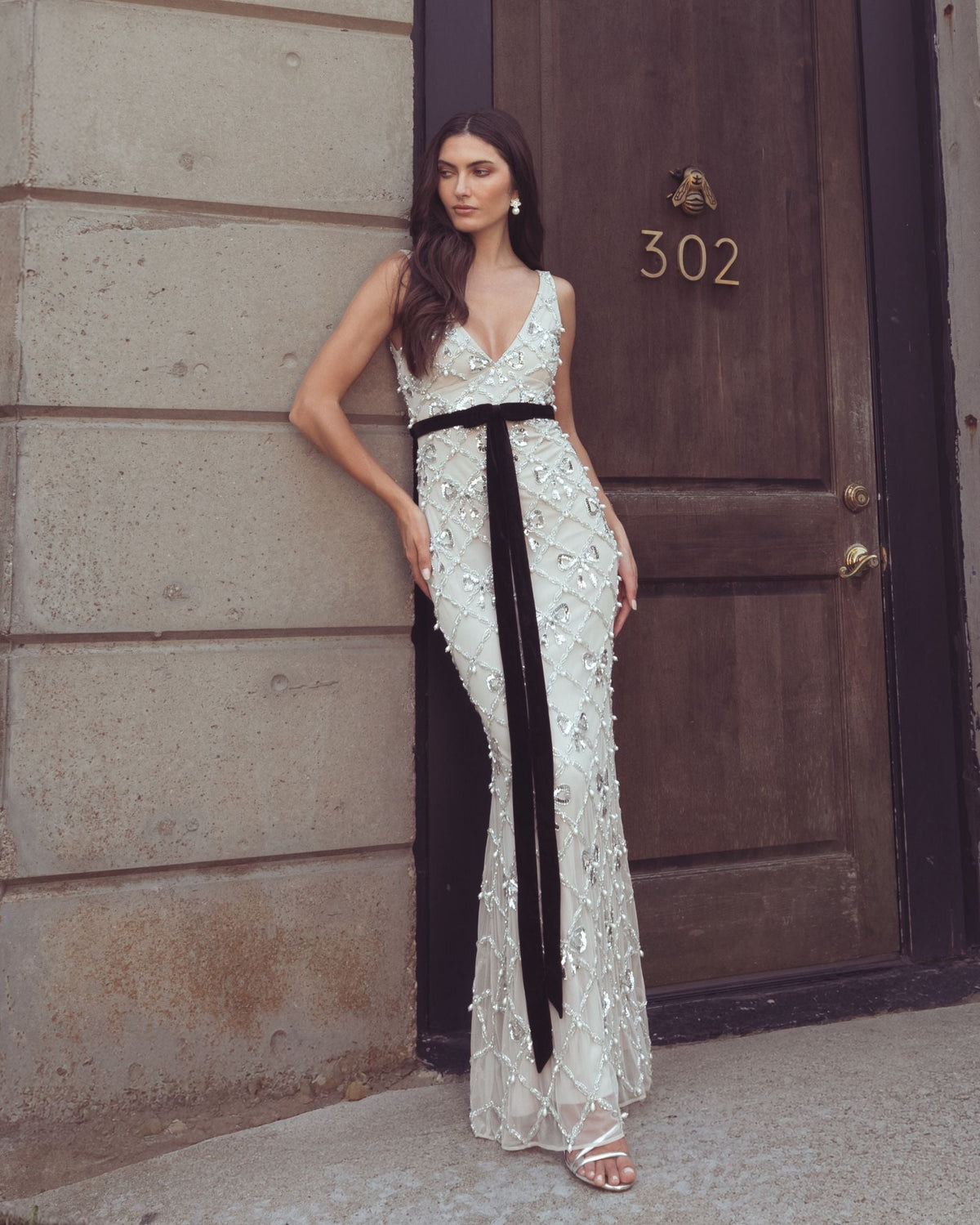Mac Duggal Beige Beaded Bow Sleeveless V-Neck Gown