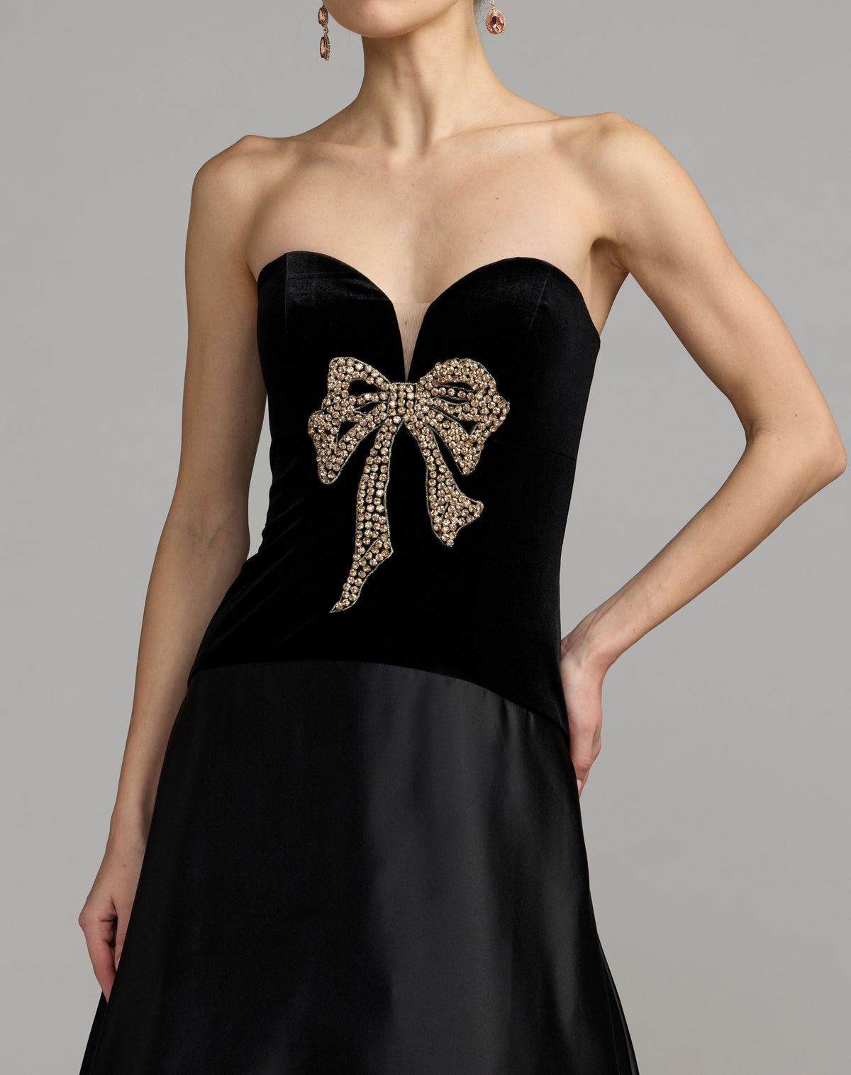 Mac Duggal Black Strapless Velvet Gown With Bow Detail