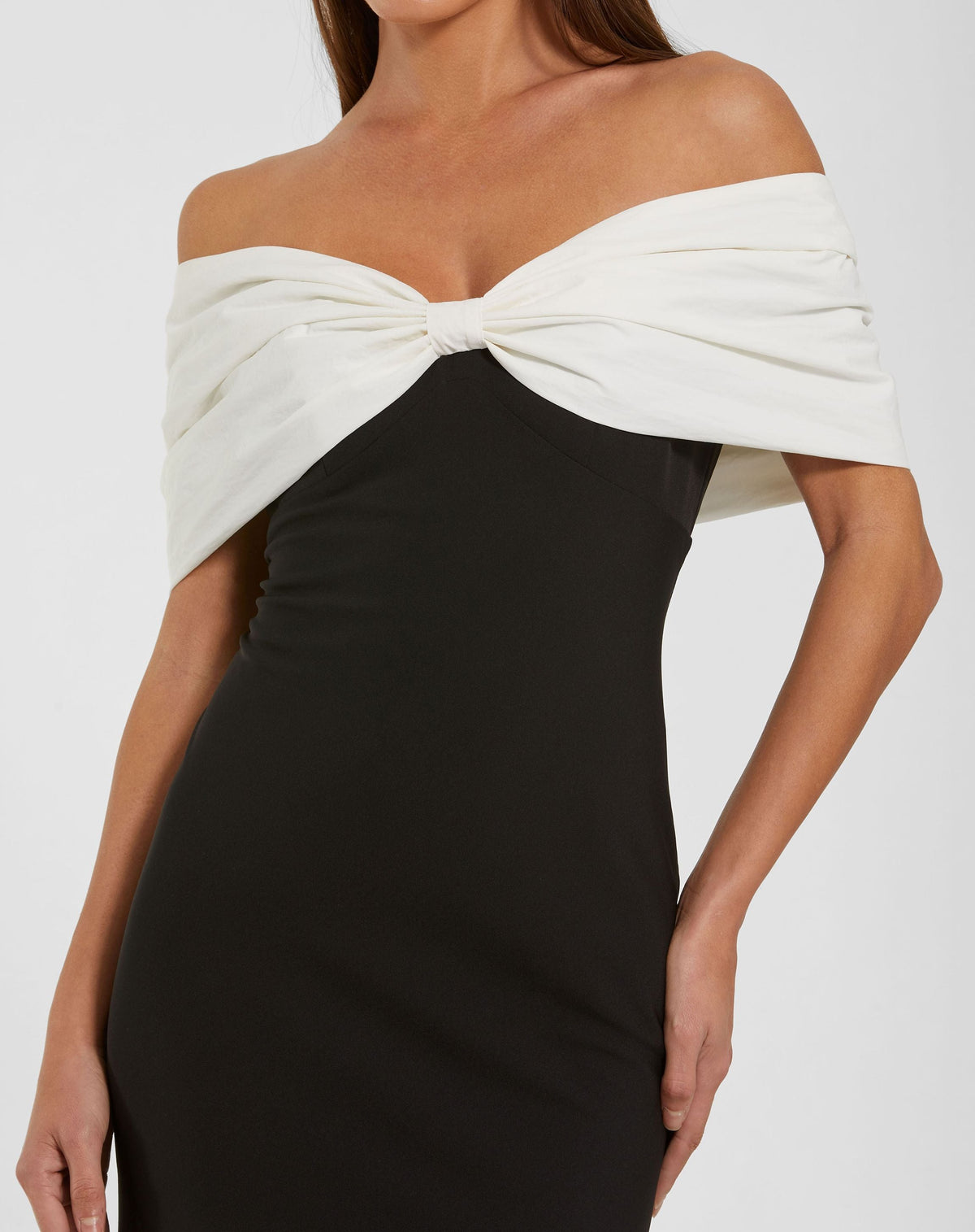 Mac Duggal Black Off The Shoulder Mermaid Gown With Bow