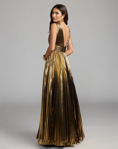 Mac Duggal Gold Sleeveless Metallic V-Neck Gown With Ruffle Detail
