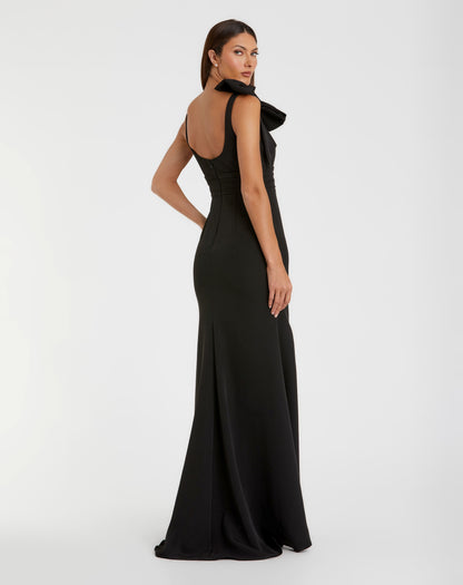 Mac Duggal Petite Black Scoop Neck Trumpet Gown With Bow