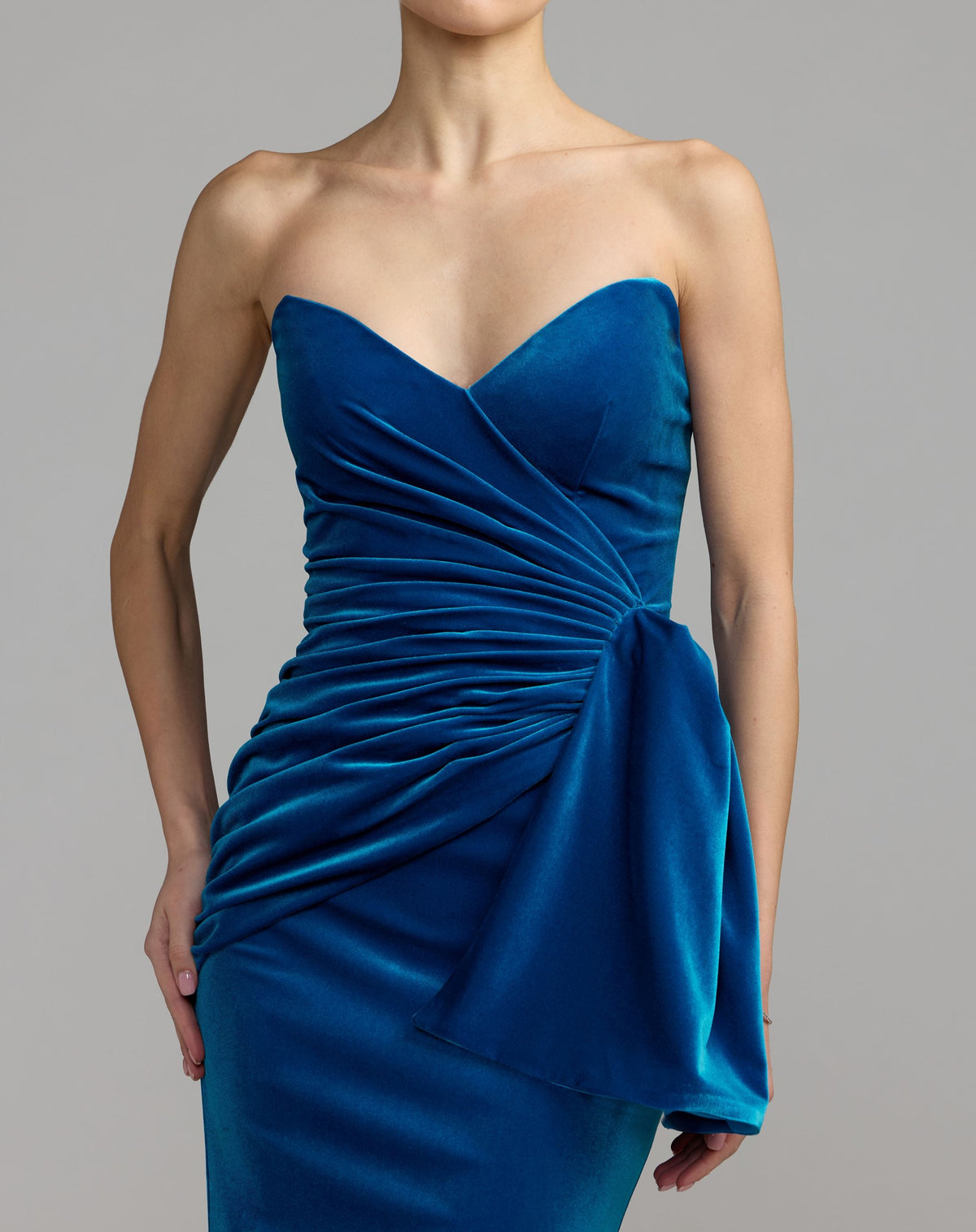 Mac Duggal Blue Strapless Velvet Draped Column Gown