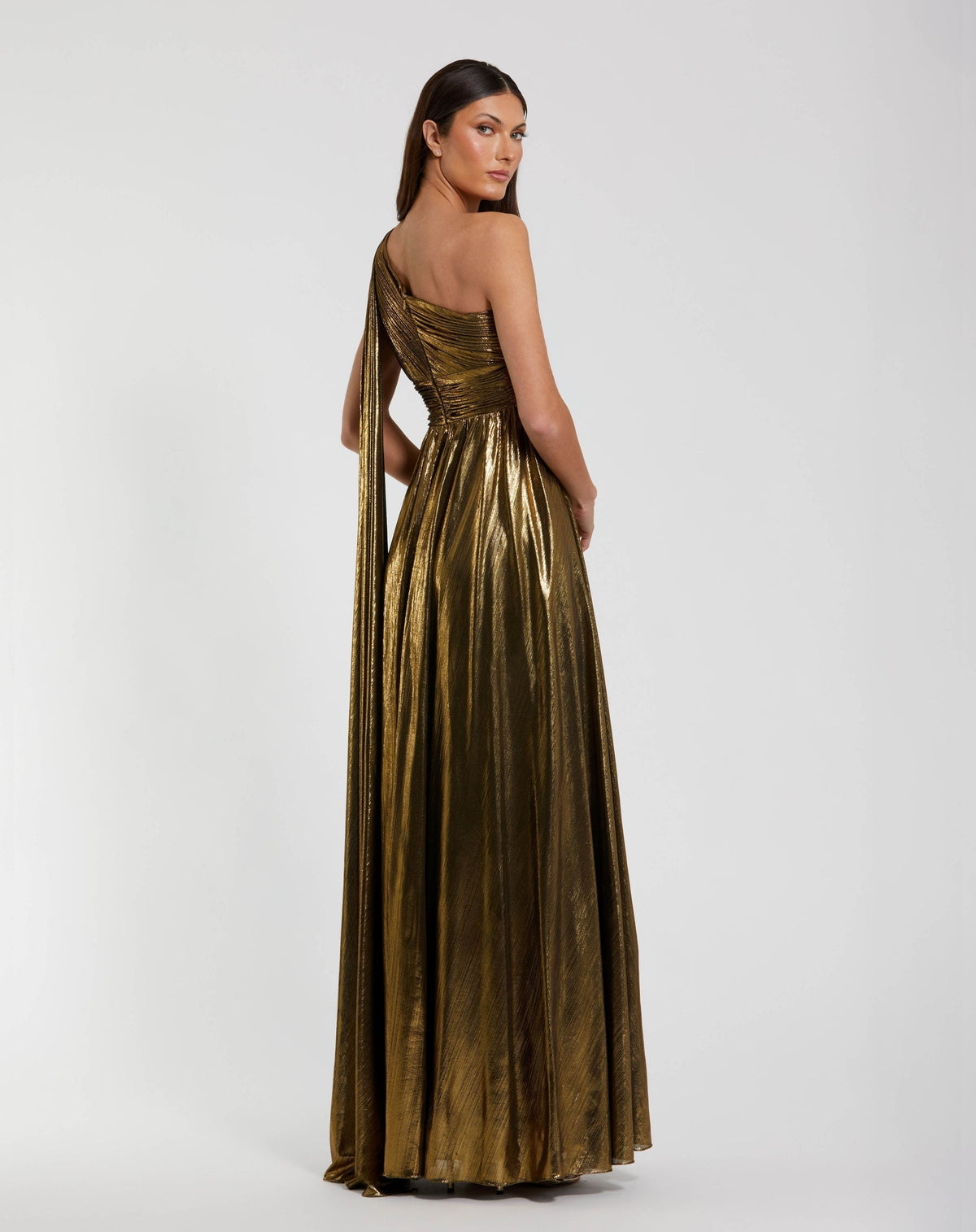 Mac Duggal Petite Gold Metallic One Shoulder Gown With Slit