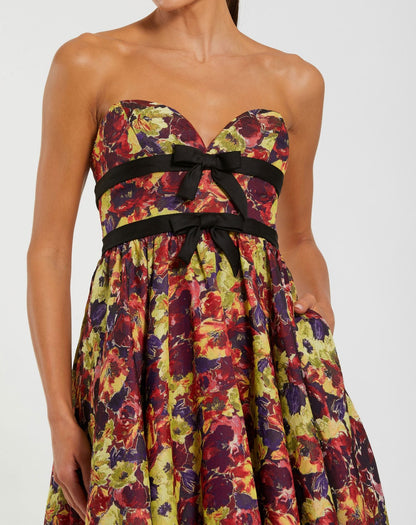 Mac Duggal Multicolor Sleeveless Brocade A-Line Gown