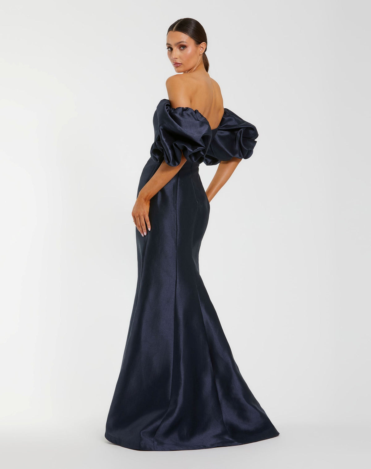 Mac Duggal Petite Navy Sweetheart Off The Shoulder Puff Sleeve Gown