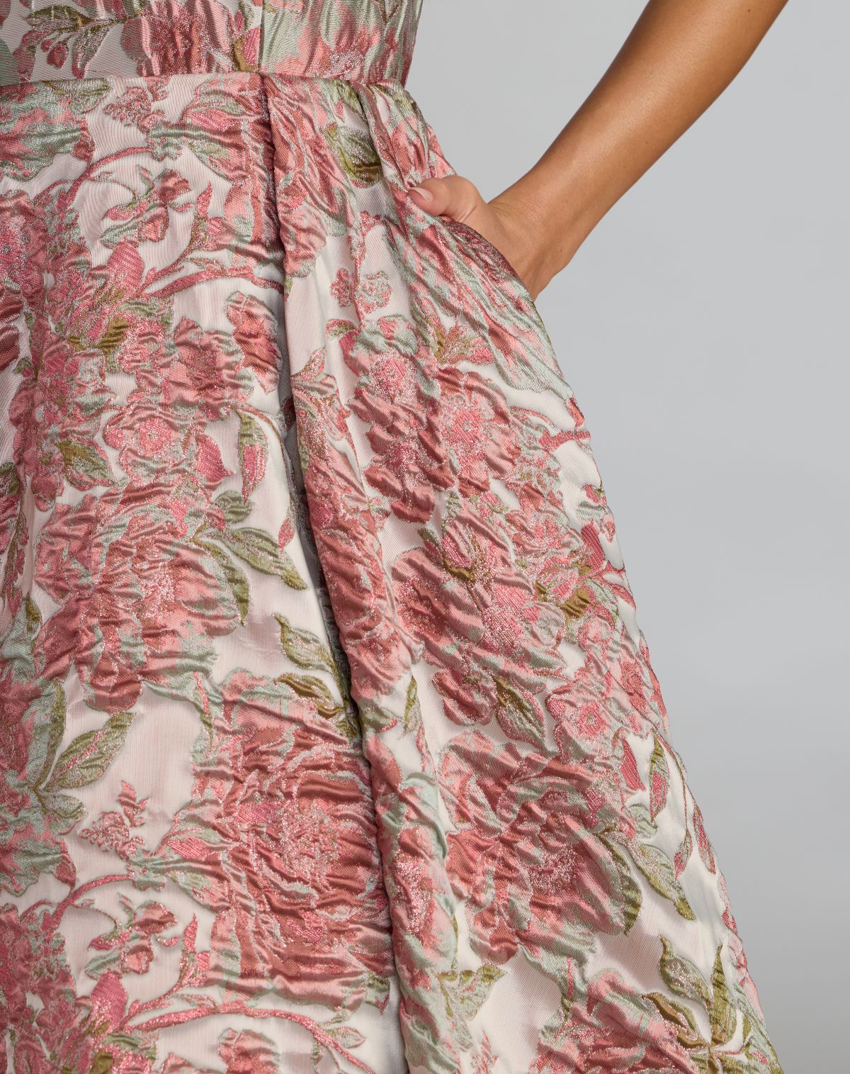 Mac Duggal Pink Sleeveless Brocade V-Back Ball Gown