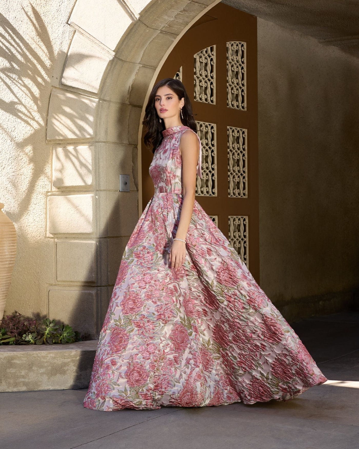 Mac Duggal Pink Sleeveless Brocade V-Back Ball Gown