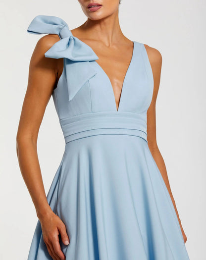 Mac Duggal Petite Light Blue Sleeveless Plunge Neck Ball Gown With Bow Detail